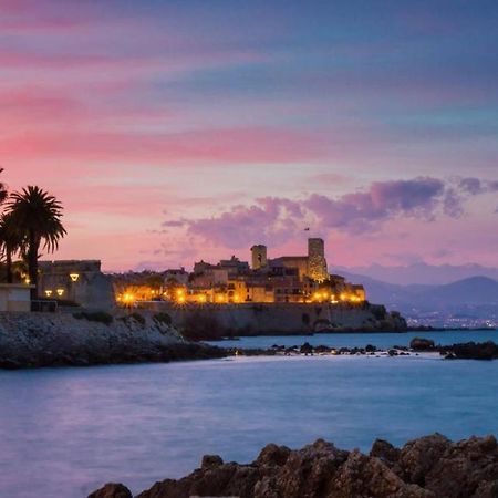Amazing New Property In The Heart Of The Old Town Of Antibes Eksteriør billede