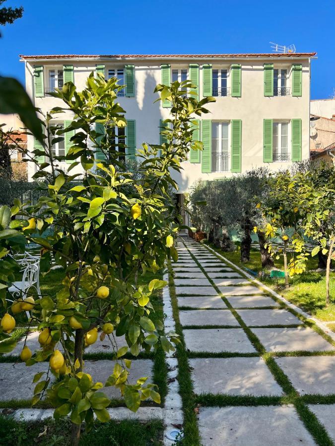 Amazing New Property In The Heart Of The Old Town Of Antibes Eksteriør billede