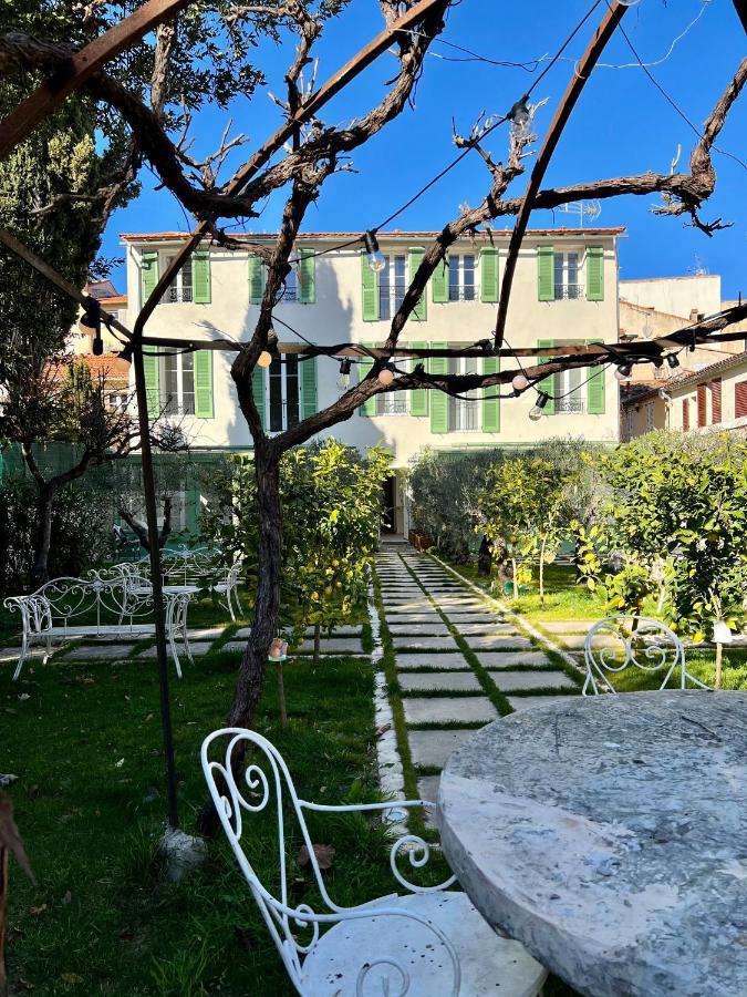 Amazing New Property In The Heart Of The Old Town Of Antibes Eksteriør billede