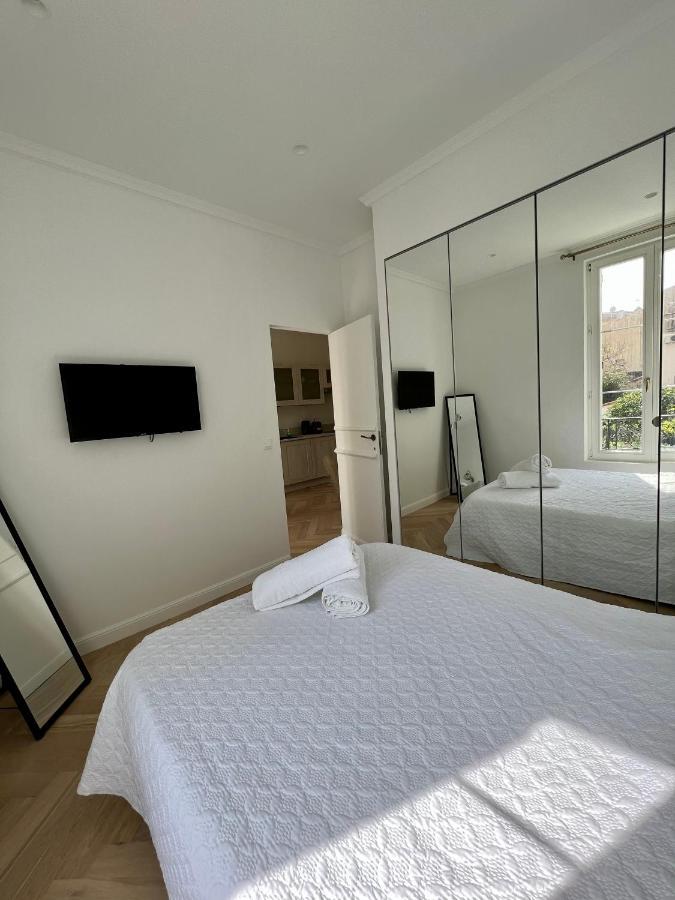 Amazing New Property In The Heart Of The Old Town Of Antibes Eksteriør billede